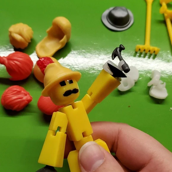 StikBot Collection with StikBot Studio - Picture 11 of 15